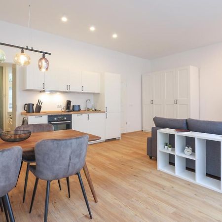 Neue 2-Zi-Apartment 15 Min Entfernung Zum Hbf Und Brandenburger Tor Berlin Exterior foto